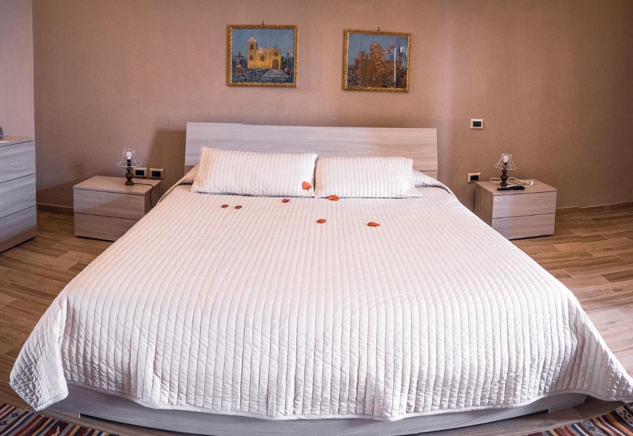B&B A Casa Di Maybe Caserta Ngoại thất bức ảnh